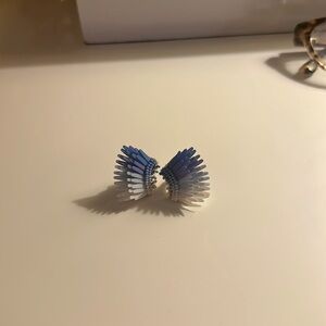 Migionne Gavigan mini wings